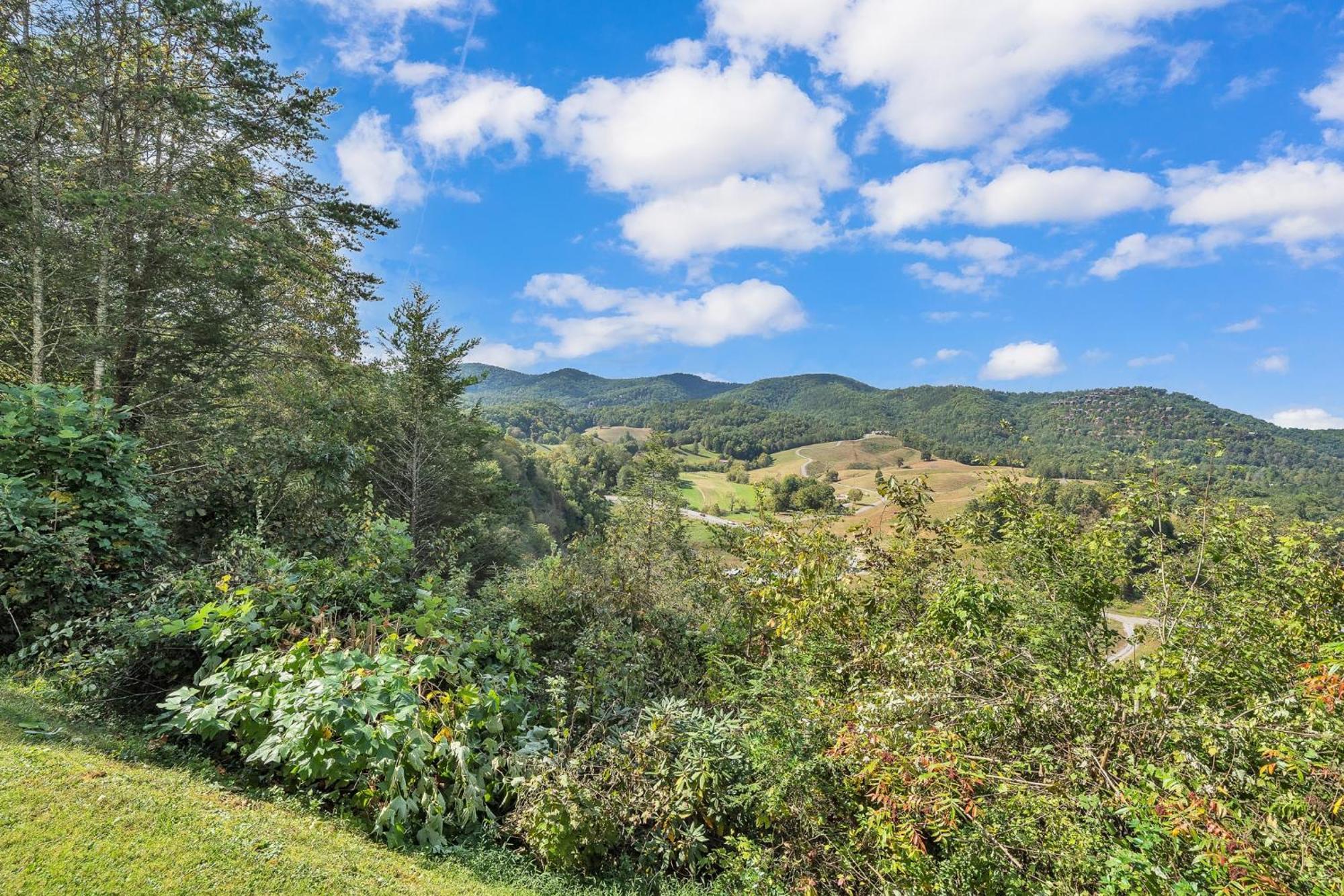 Mountain Views At Dolly'S Castle Unit 2 Apartment Sevierville Exterior photo