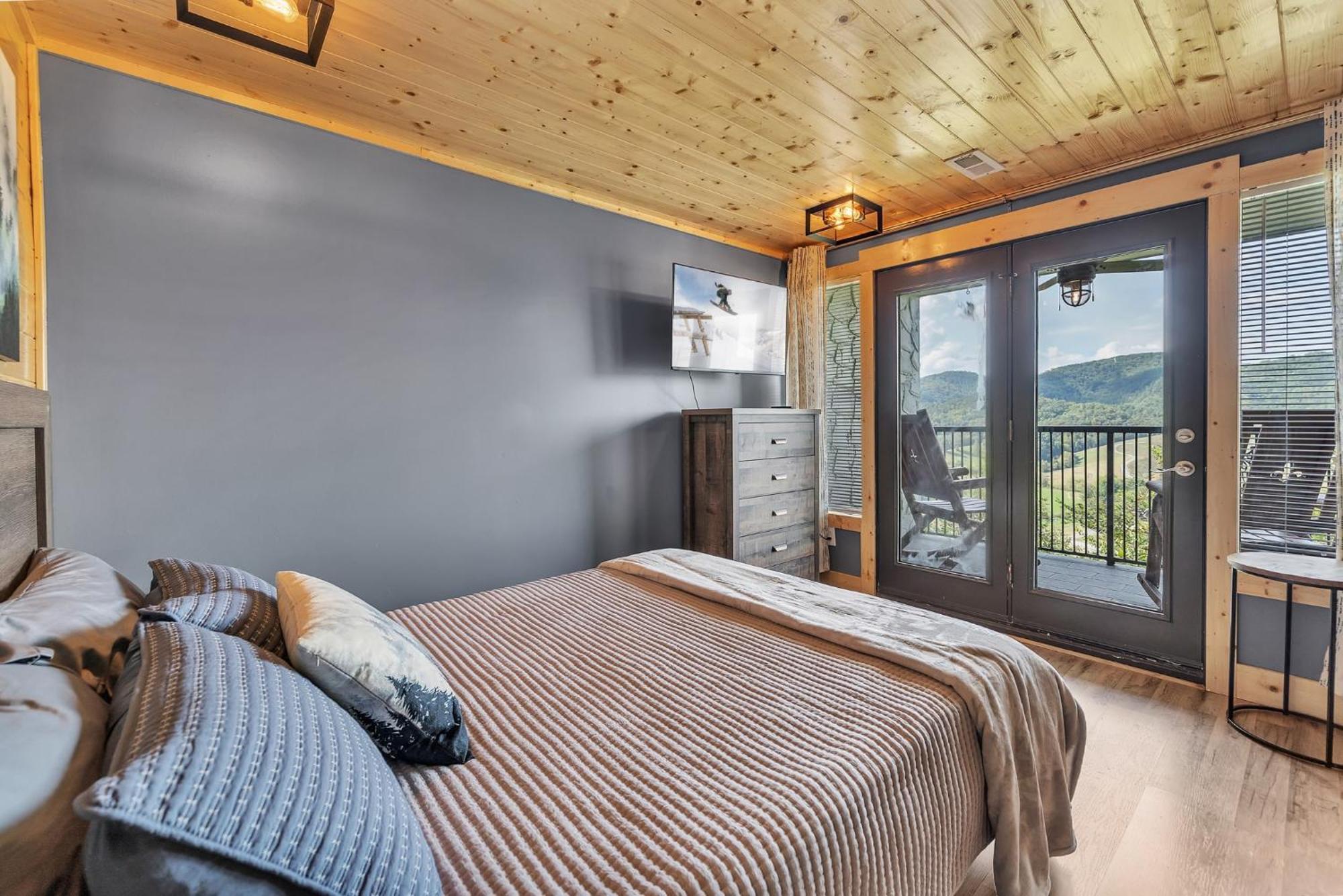 Mountain Views At Dolly'S Castle Unit 2 Apartment Sevierville Exterior photo